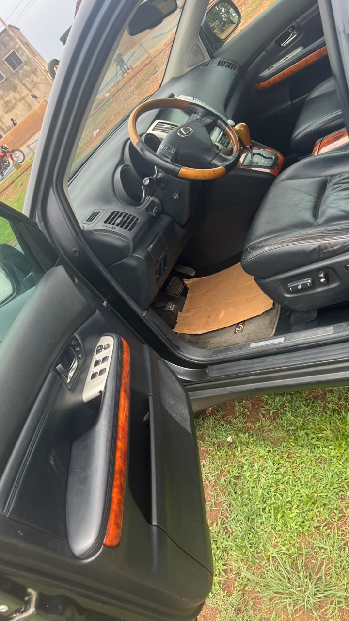 Vehicle - Image 4