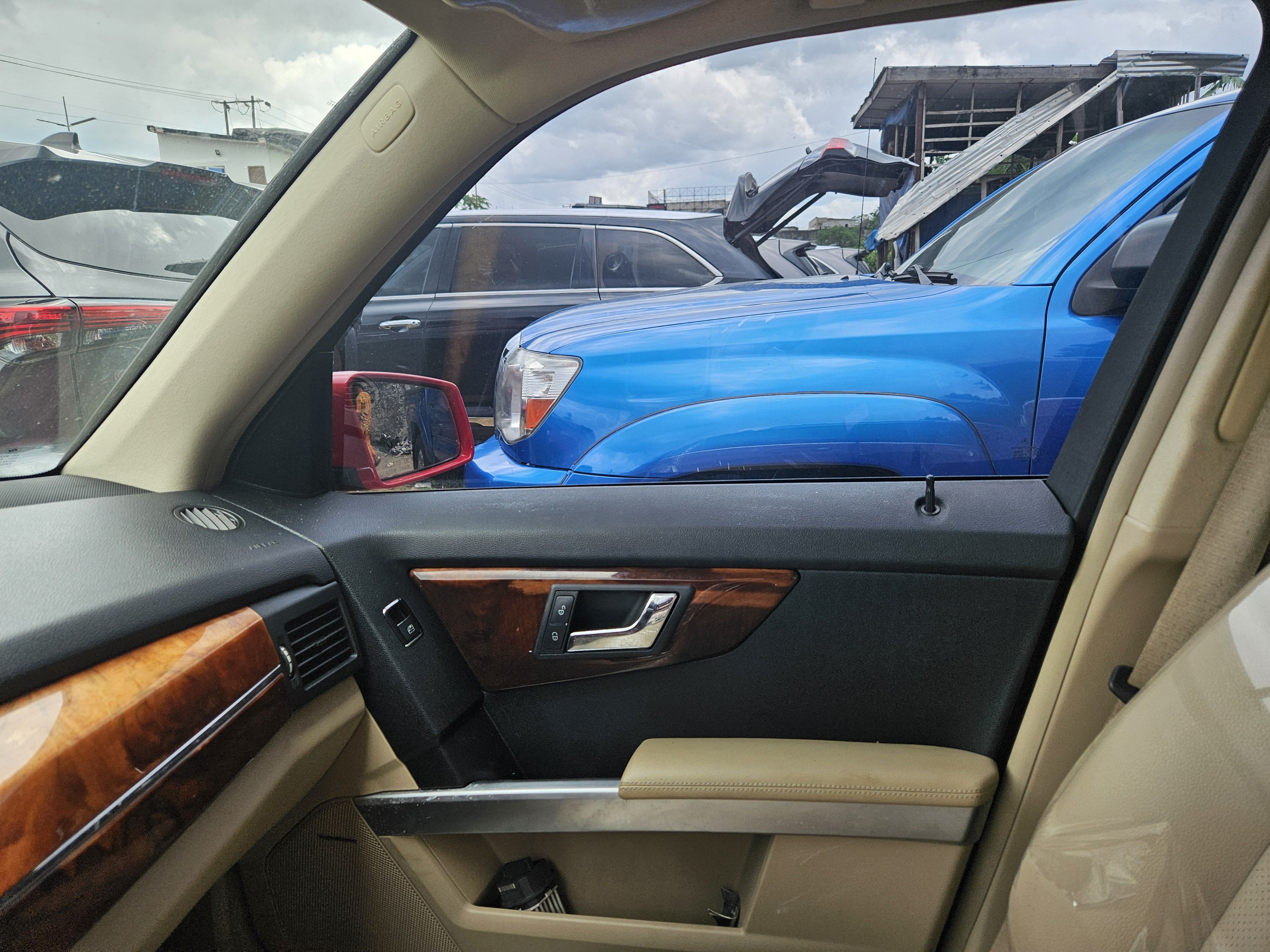 Vehicle - Image 12