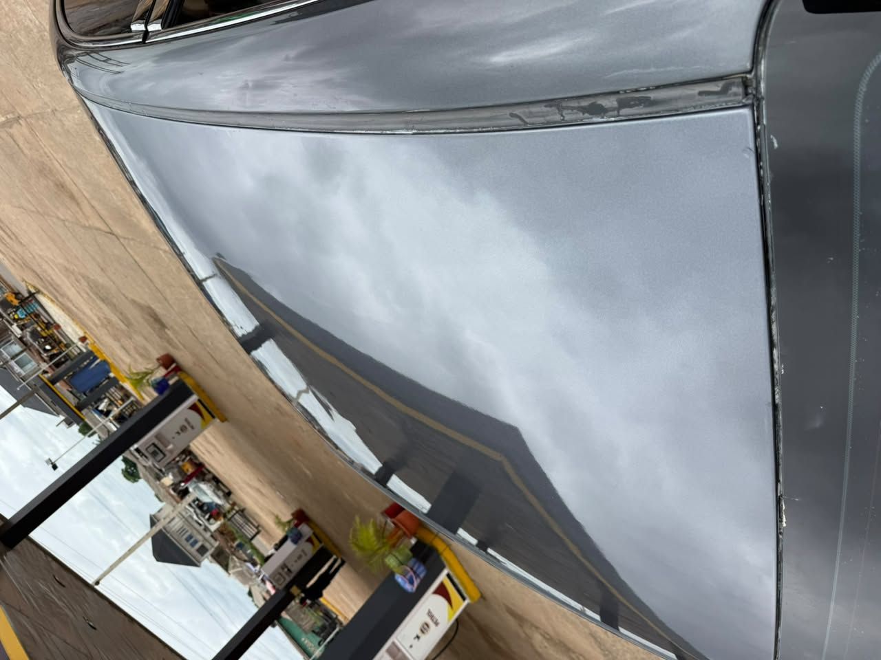 Vehicle - Image 9