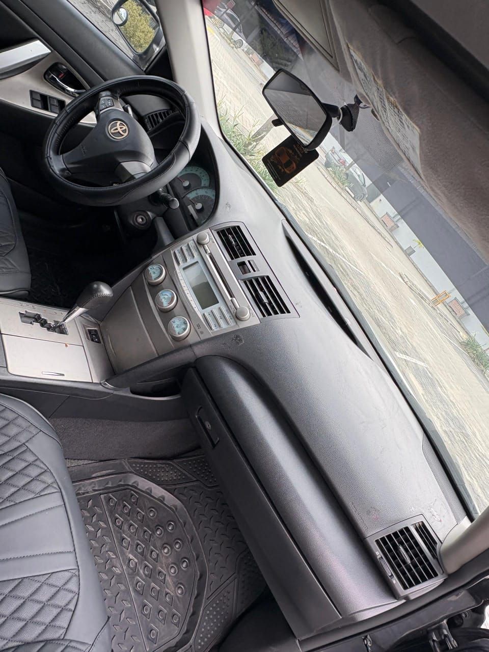 Vehicle - Image 6