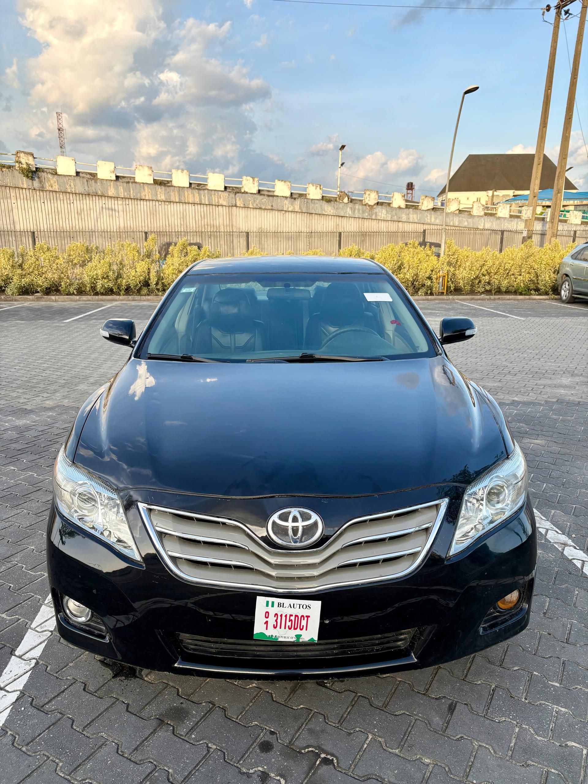 Vehicle - Image 8