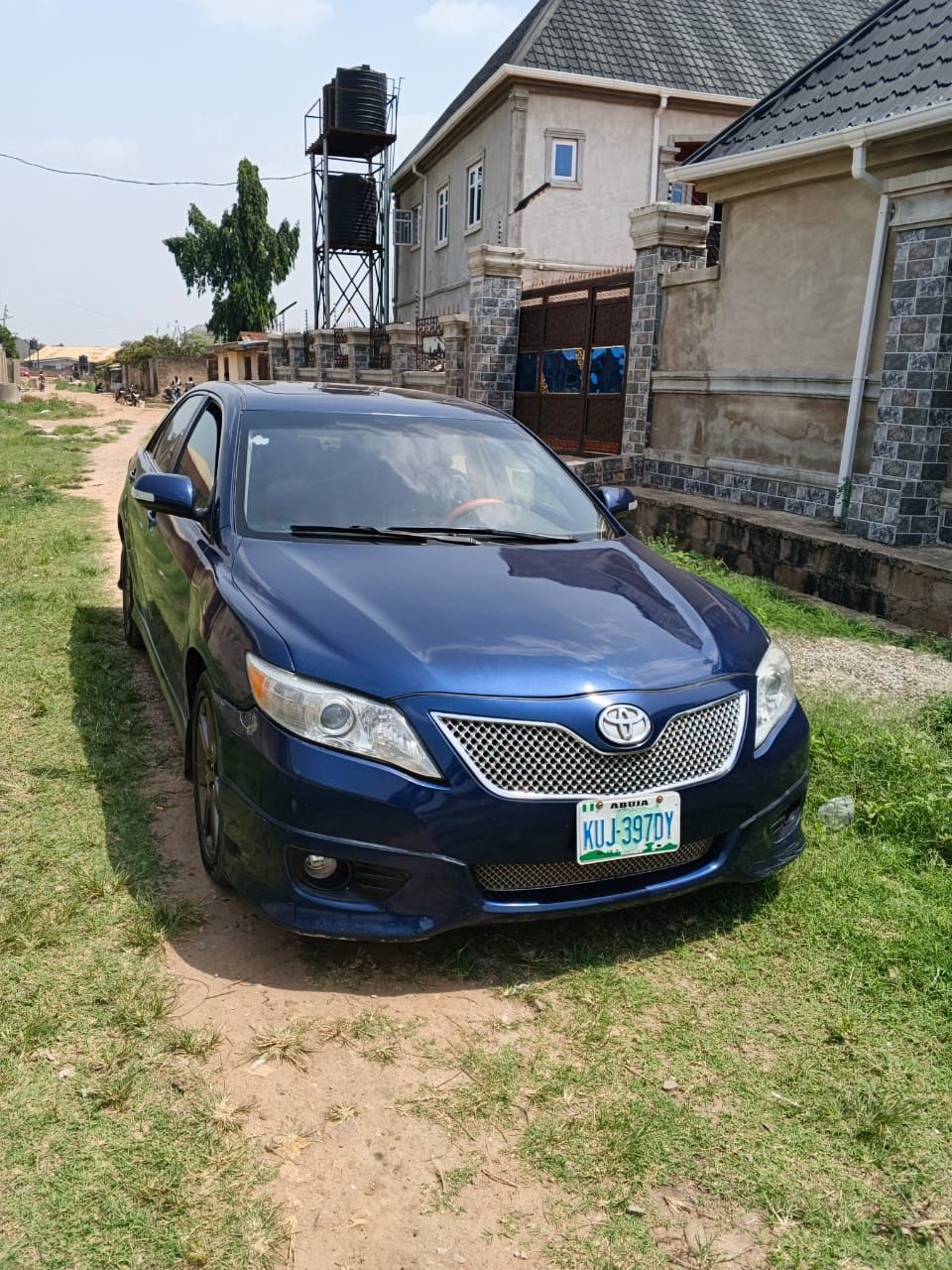 Vehicle - Image 11
