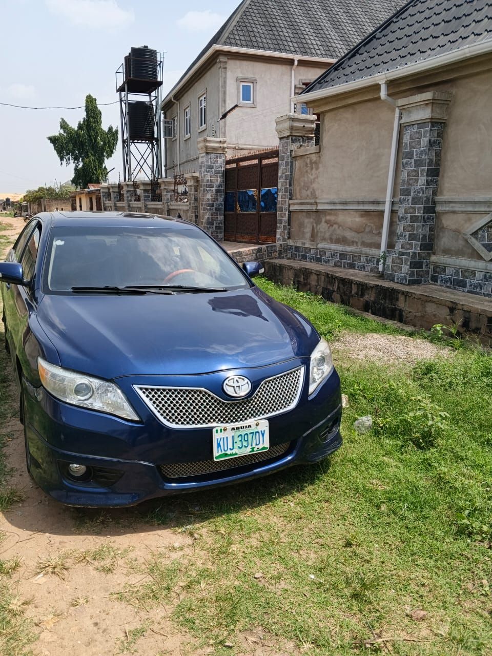 Vehicle - Image 3