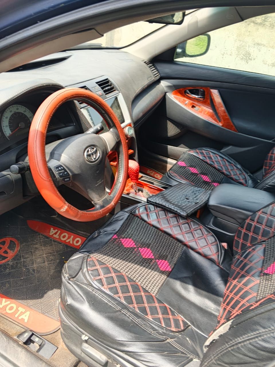 Vehicle - Image 7