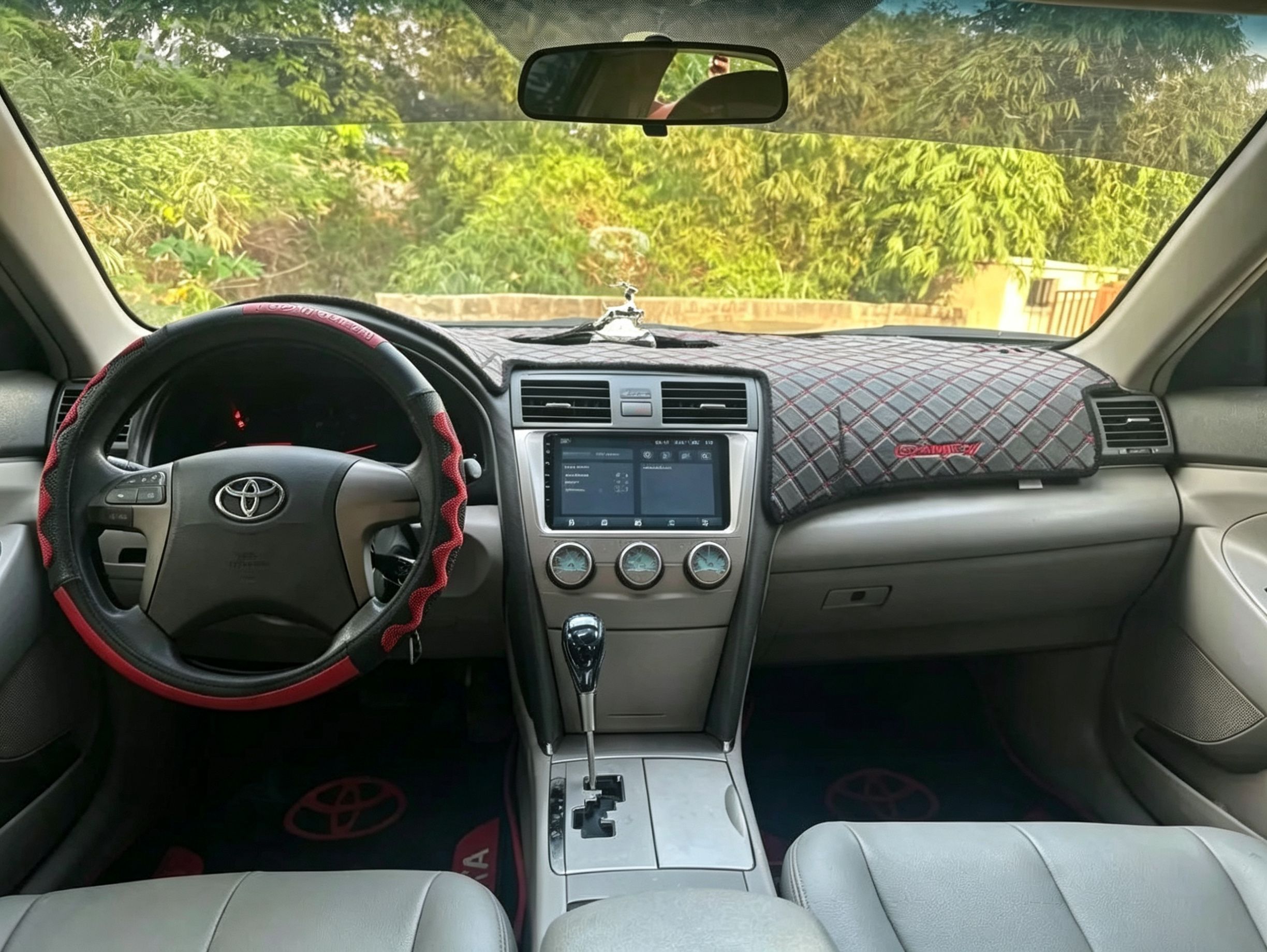 Vehicle - Image 4