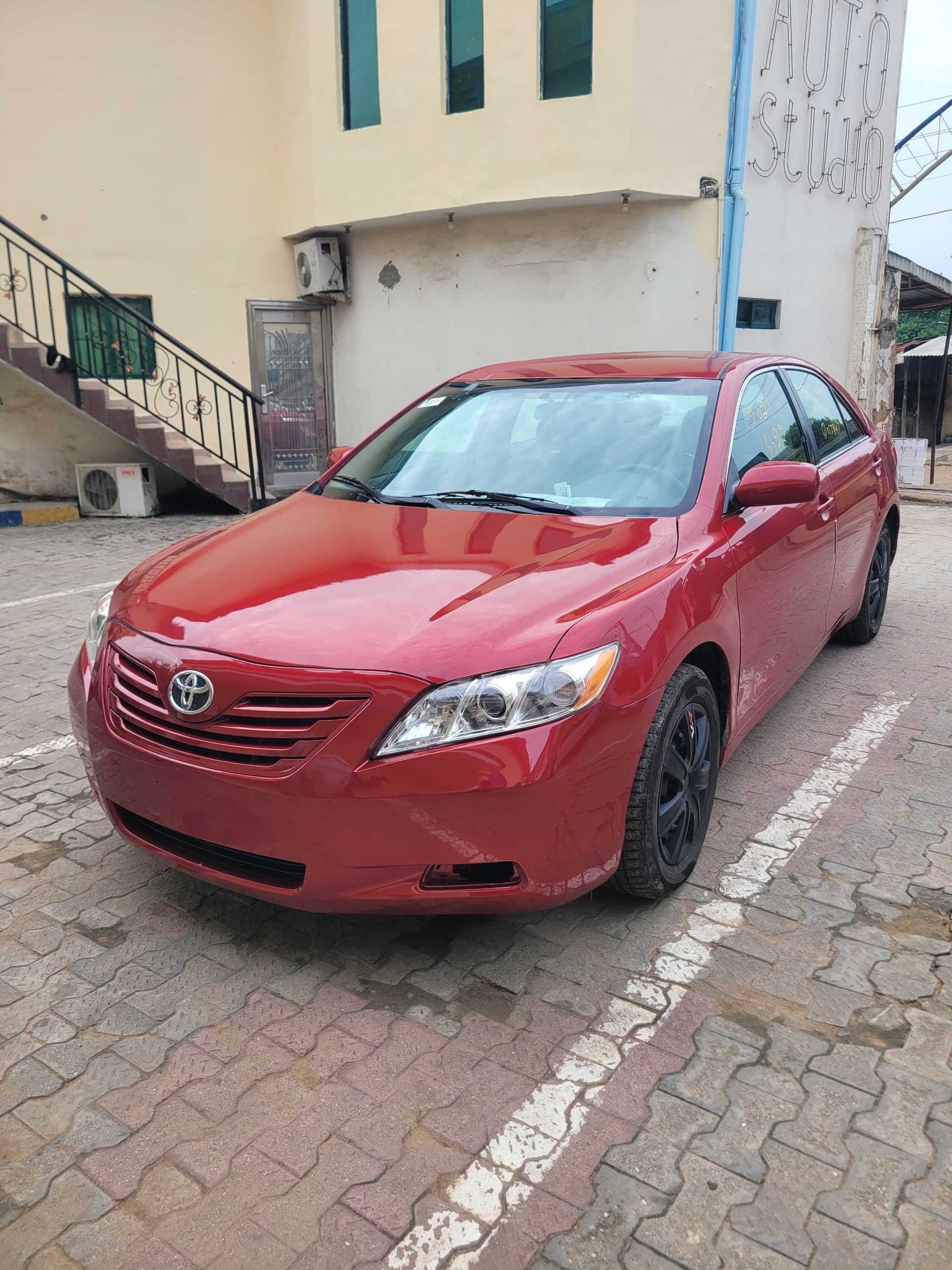 Vehicle - Image 8