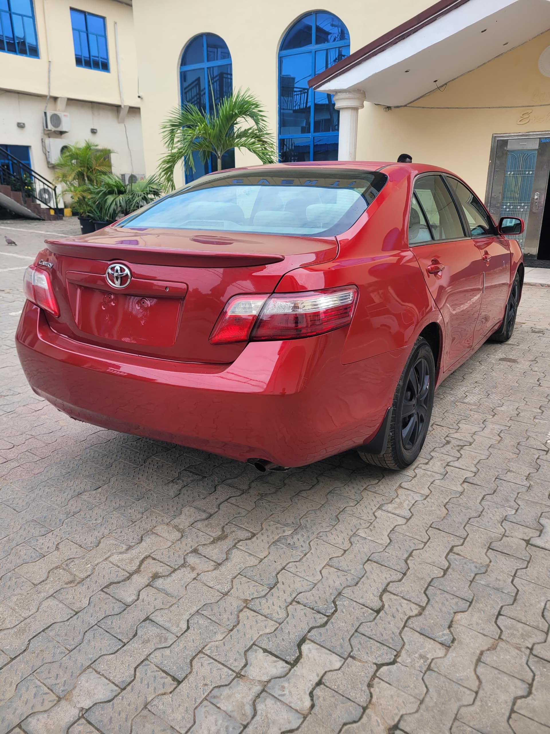 Vehicle - Image 12
