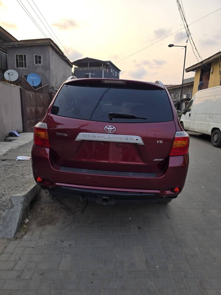 Vehicle - Image 7