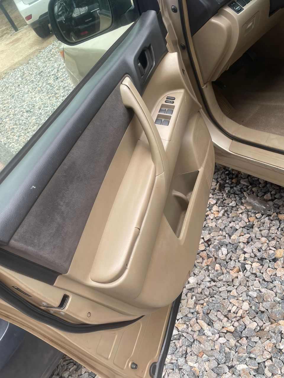 Vehicle - Image 5