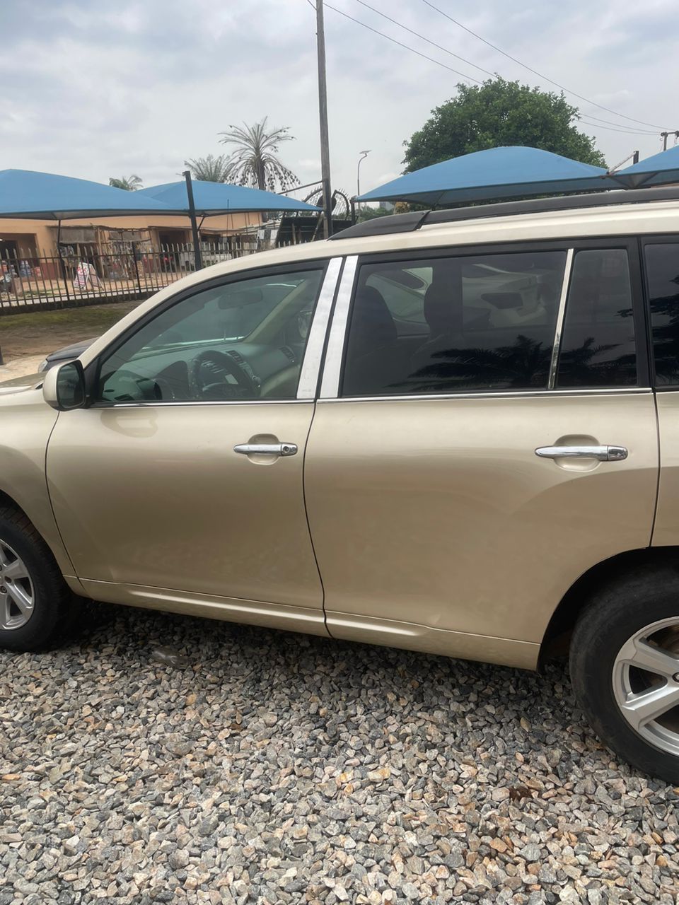 Vehicle - Image 10