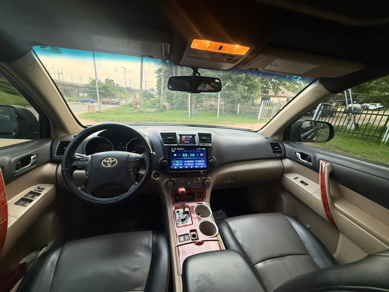 Vehicle - Image 2