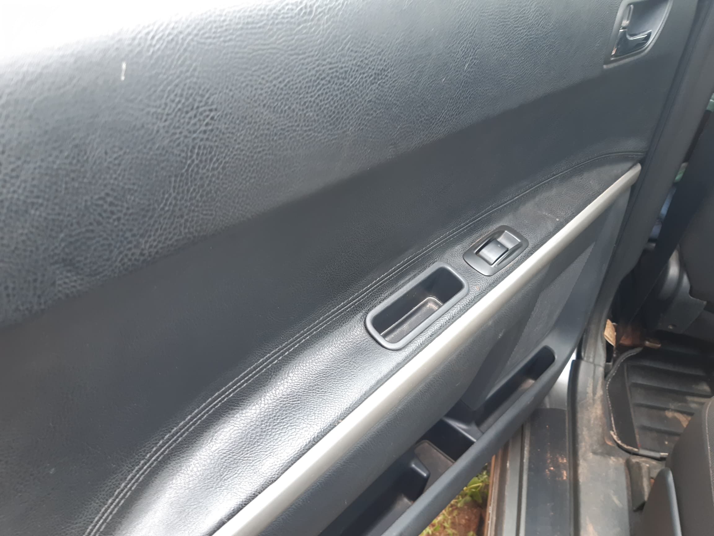 Vehicle - Image 17