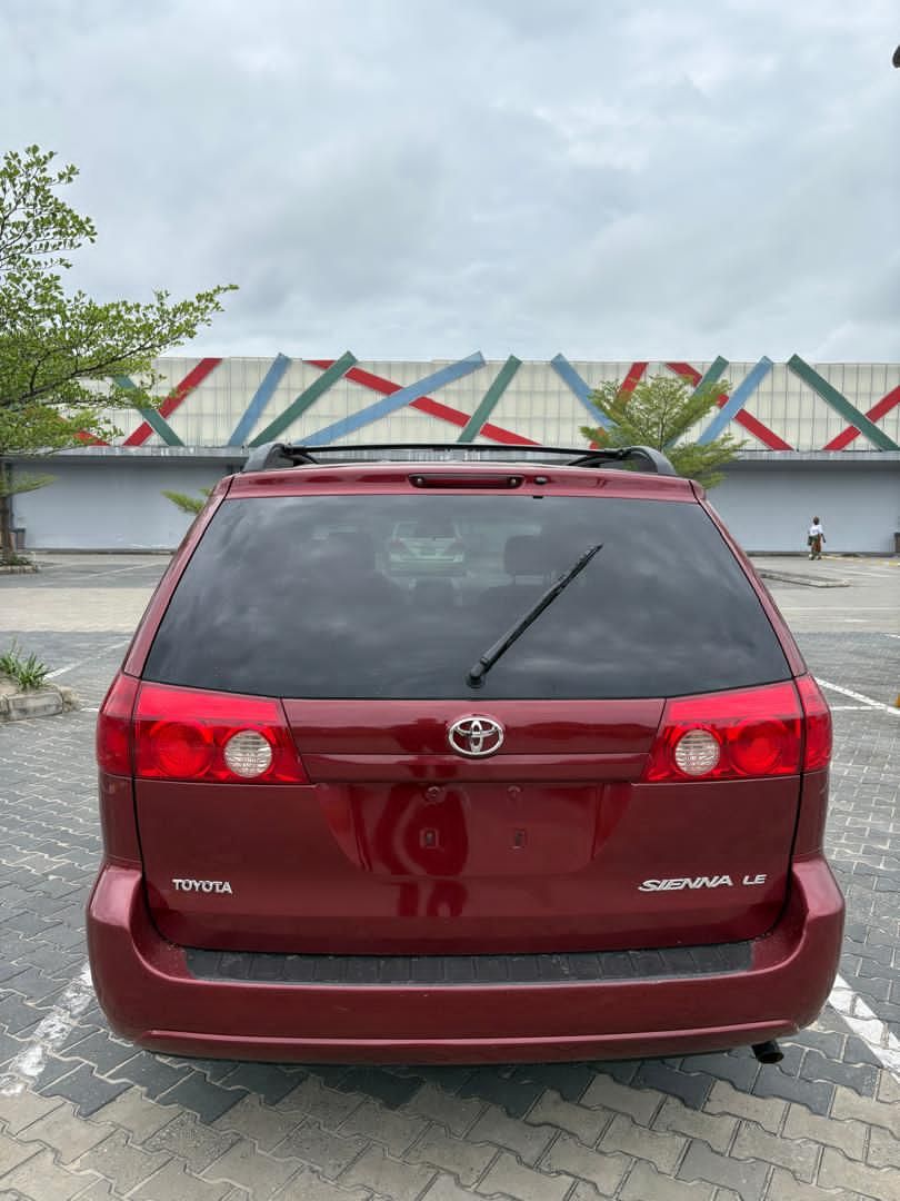 Vehicle - Image 4