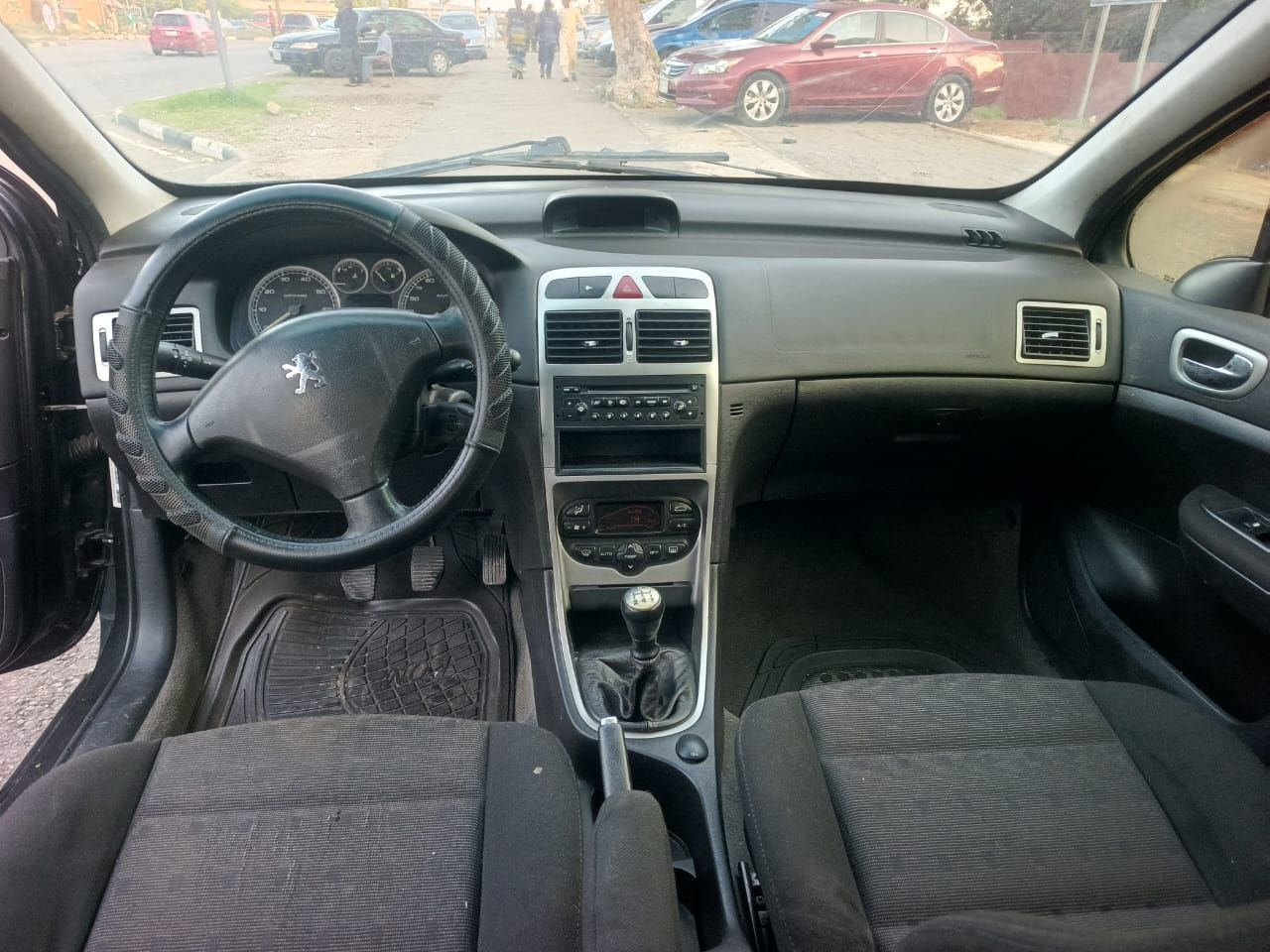 Vehicle - Image 14