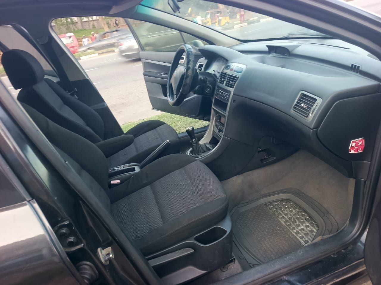 Vehicle - Image 19