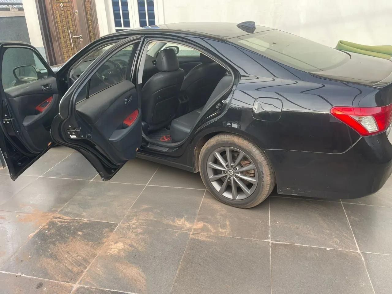 Vehicle - Image 3