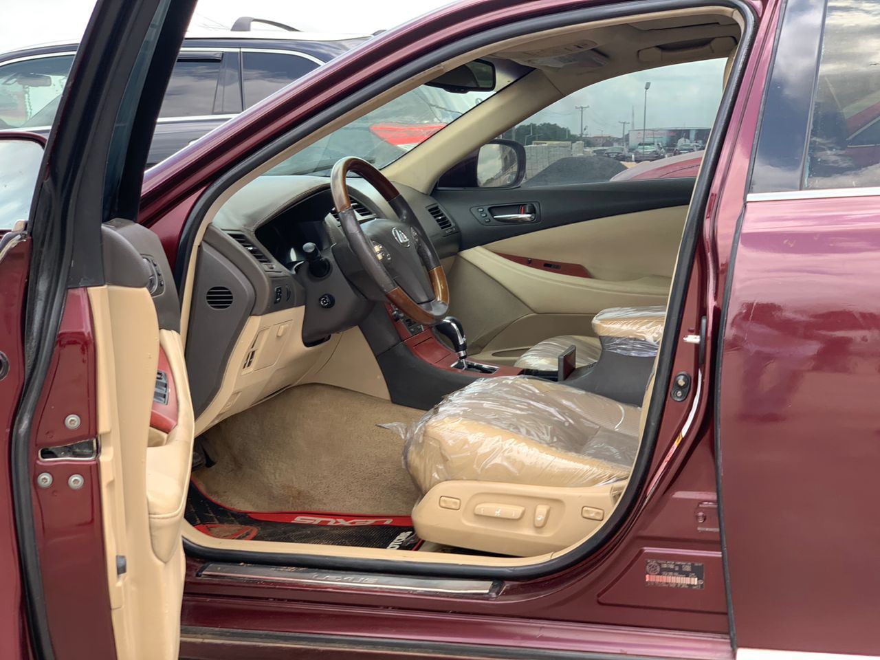 Vehicle - Image 8