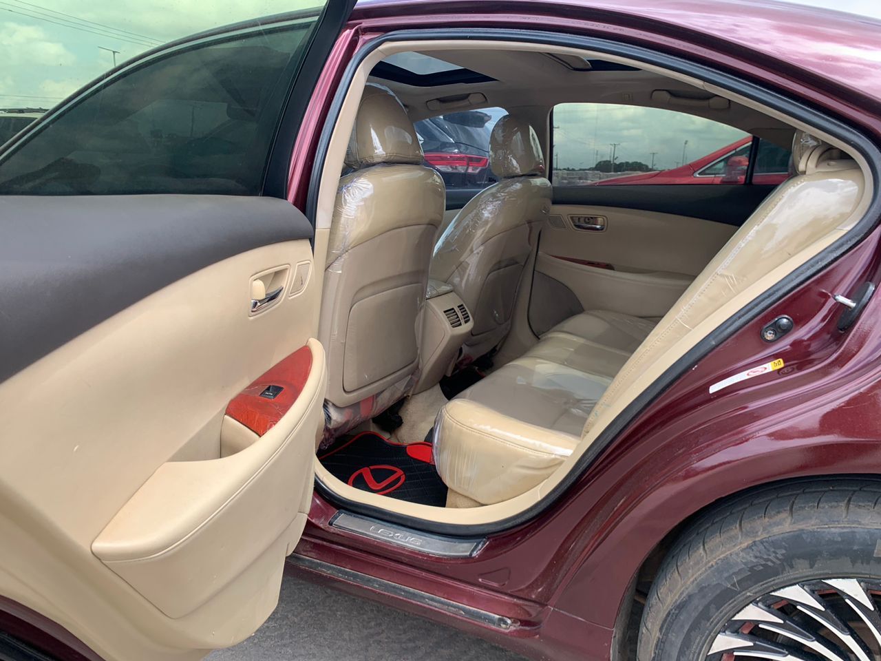 Vehicle - Image 4
