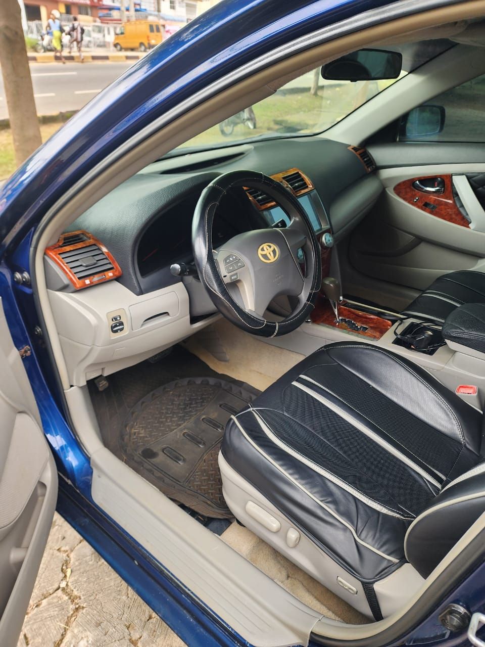 Vehicle - Image 3