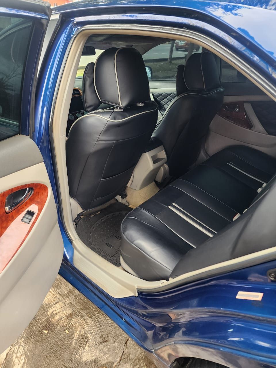 Vehicle - Image 6