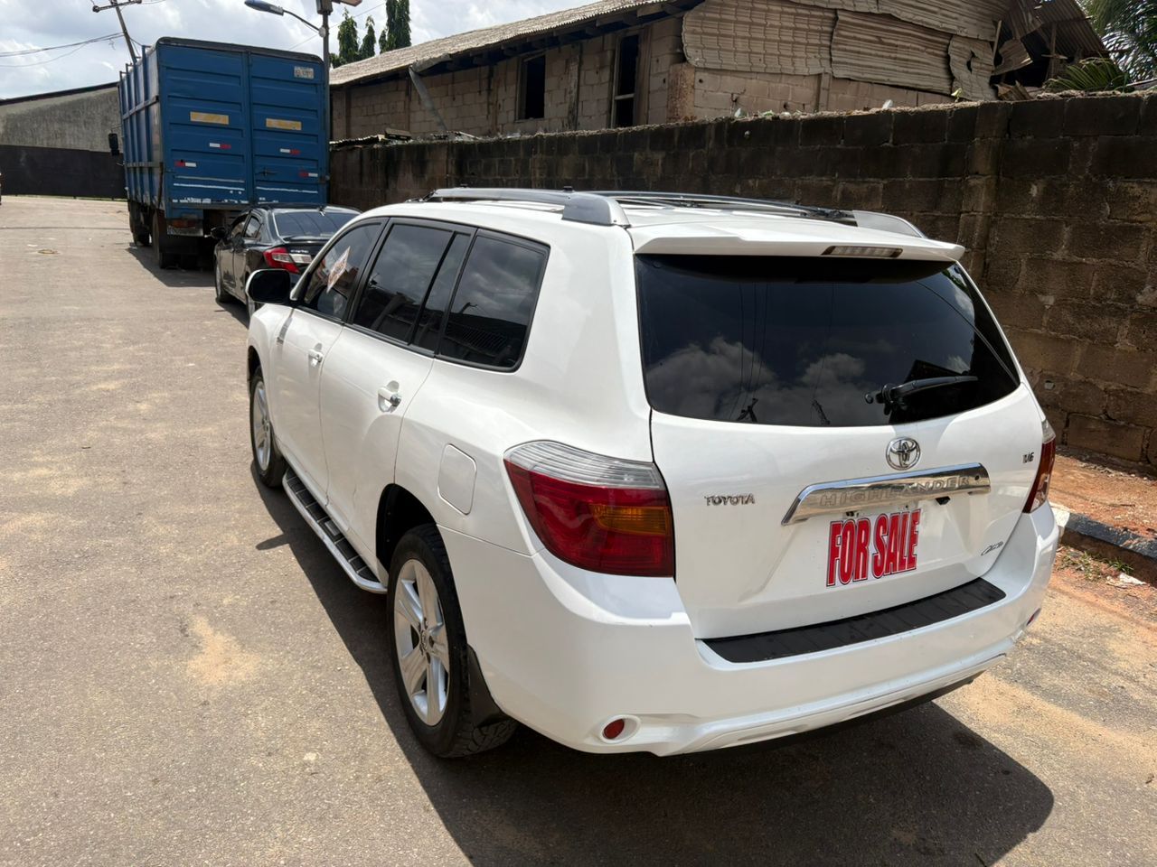 Vehicle - Image 4
