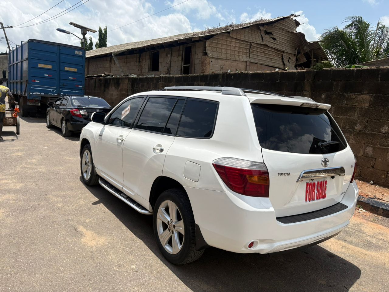 Vehicle - Image 7
