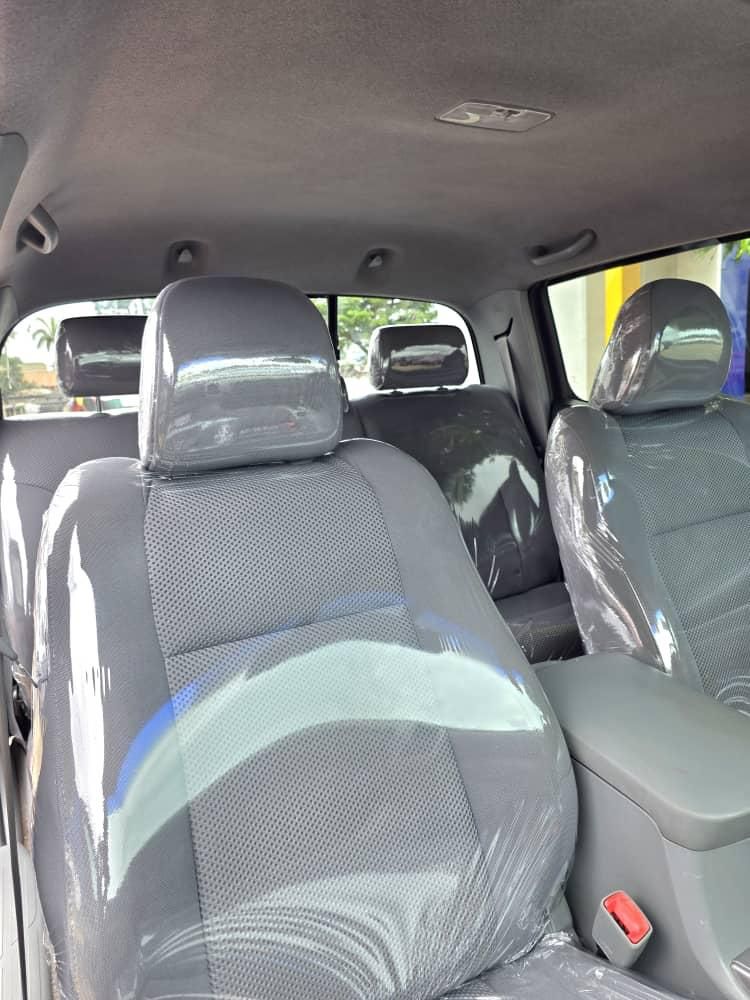 Vehicle - Image 7