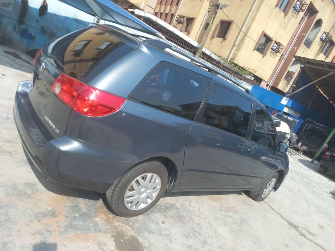 Vehicle - Image 18
