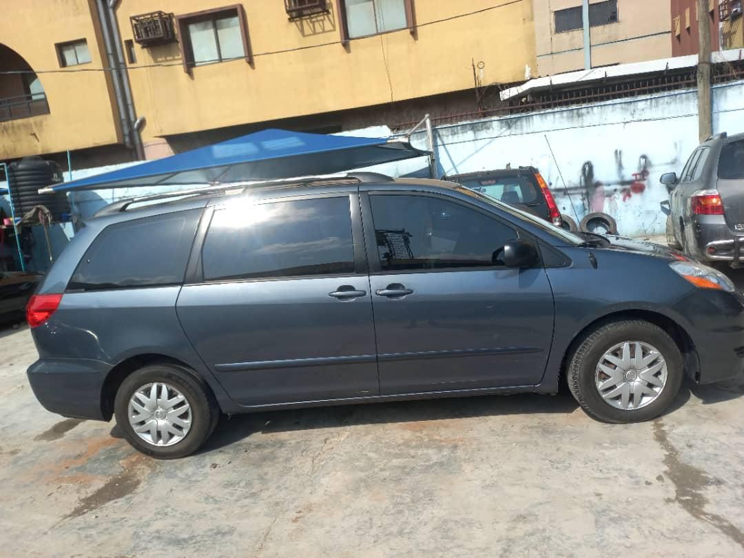Vehicle - Image 9