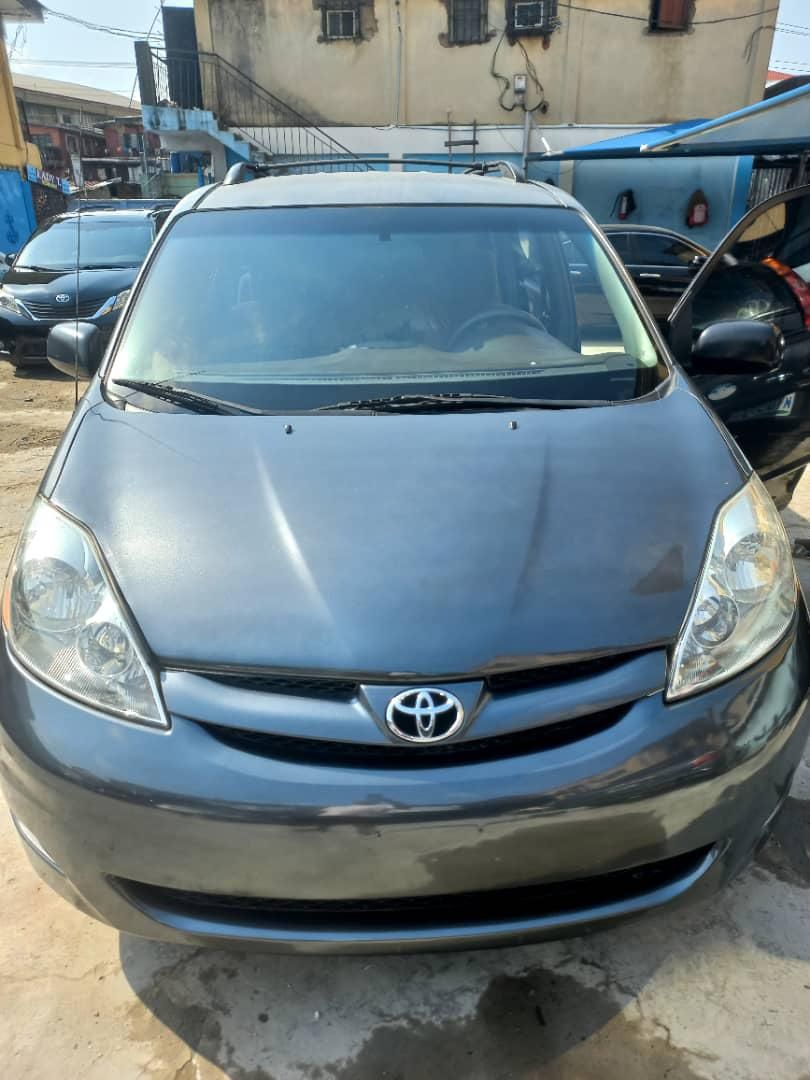 Vehicle - Image 12