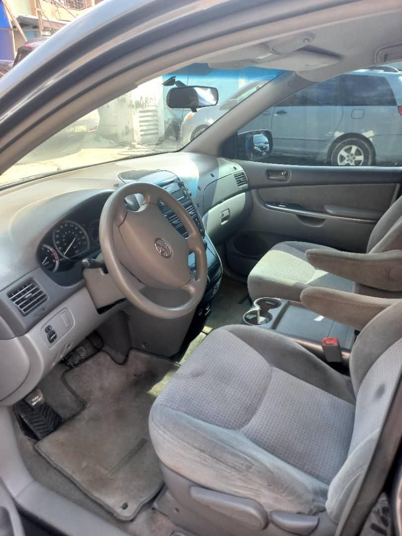 Vehicle - Image 19