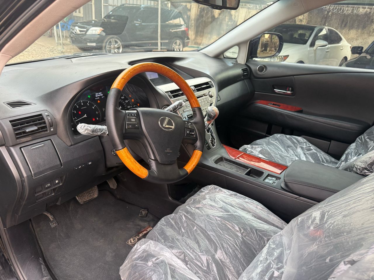 Vehicle - Image 6
