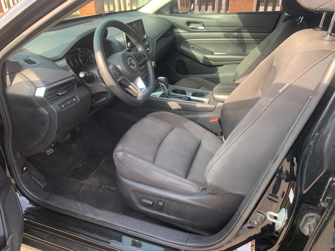 Vehicle - Image 8