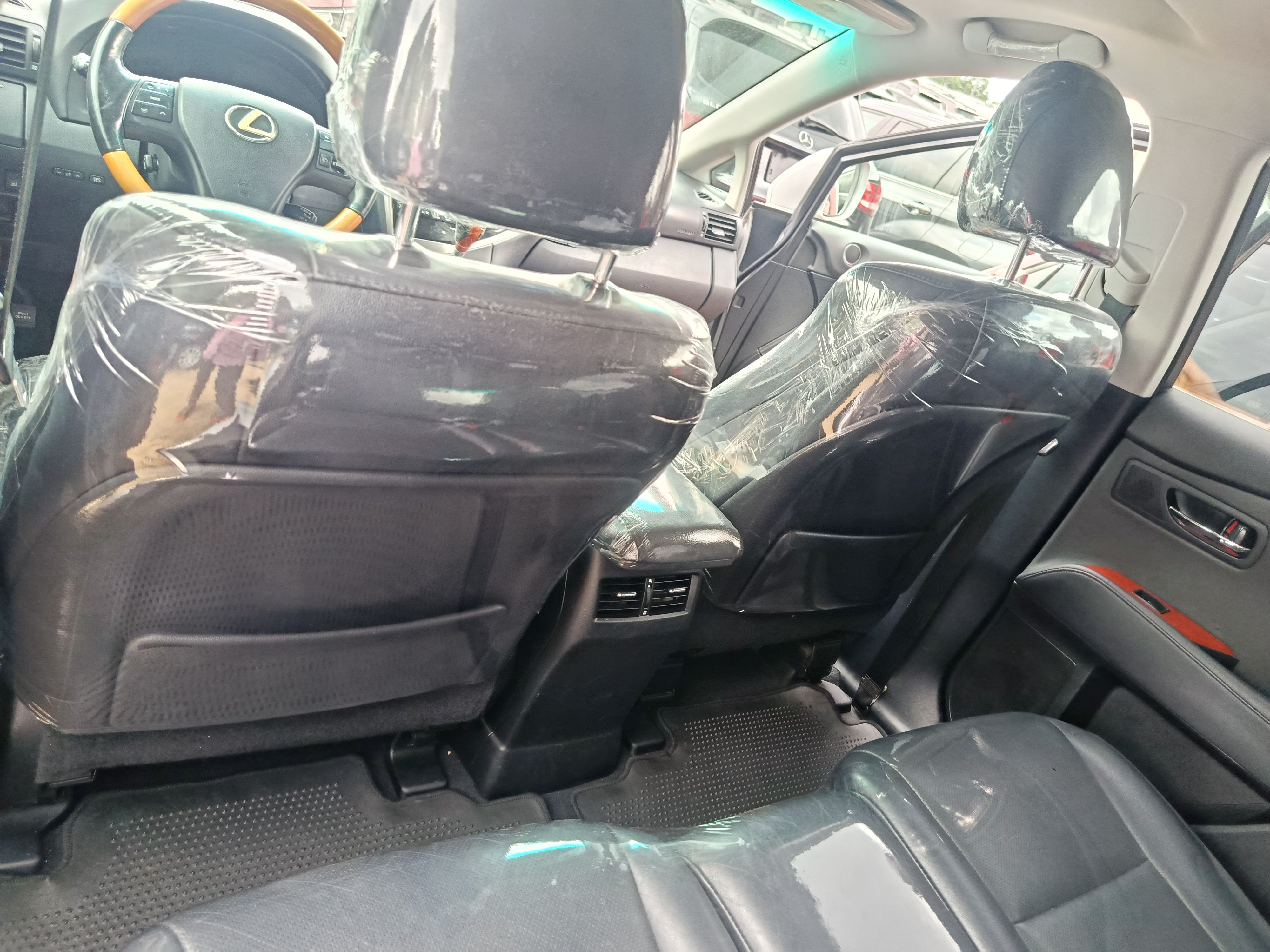 Vehicle - Image 14