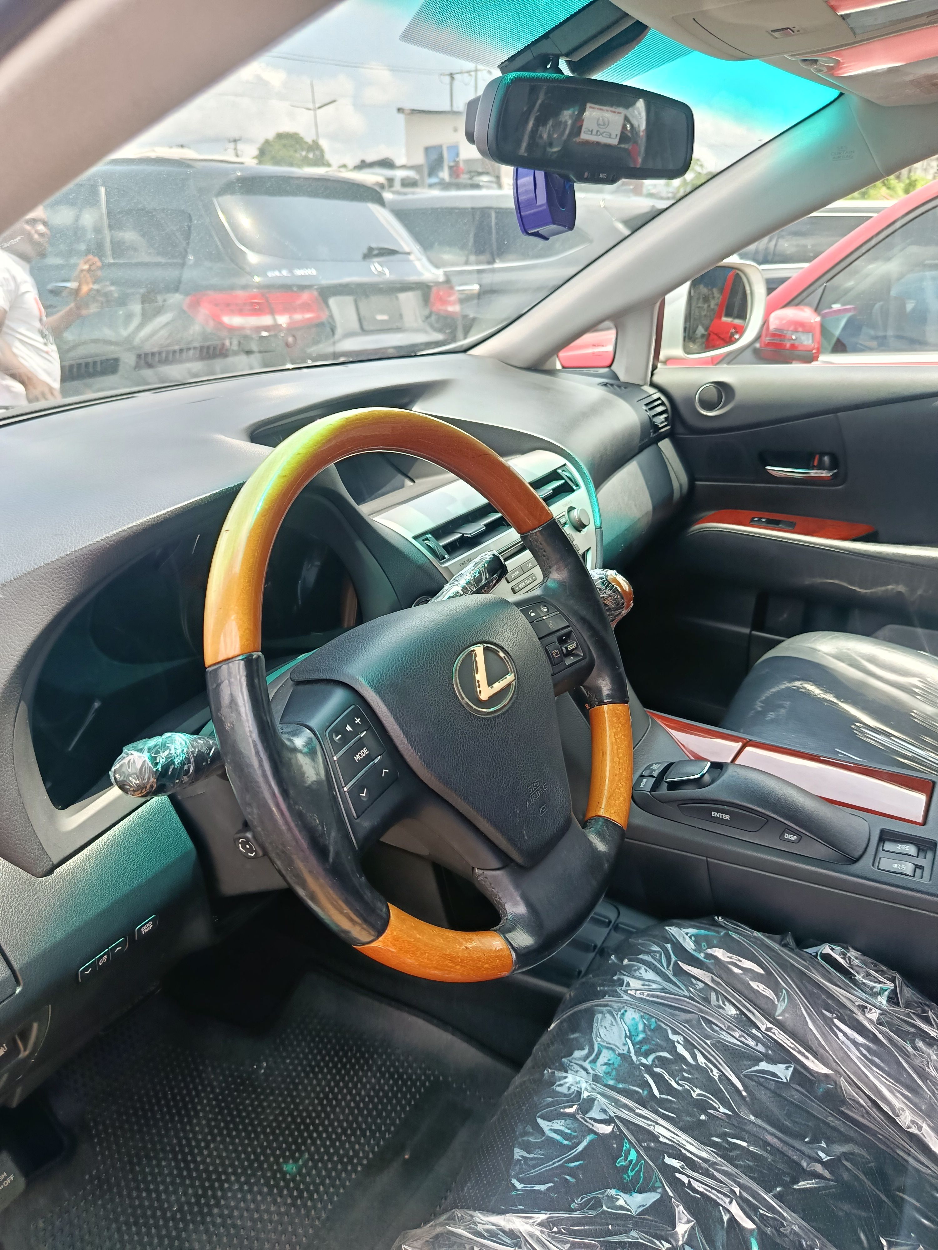 Vehicle - Image 3