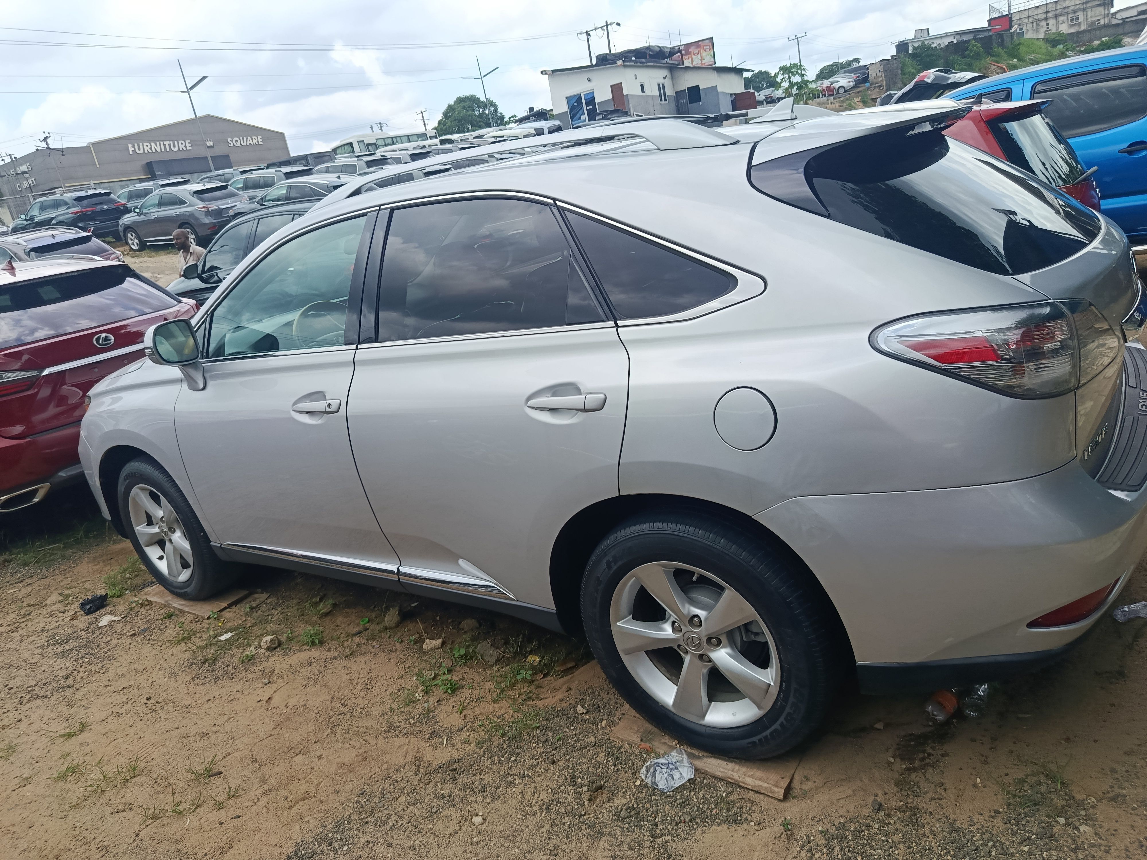 Vehicle - Image 16