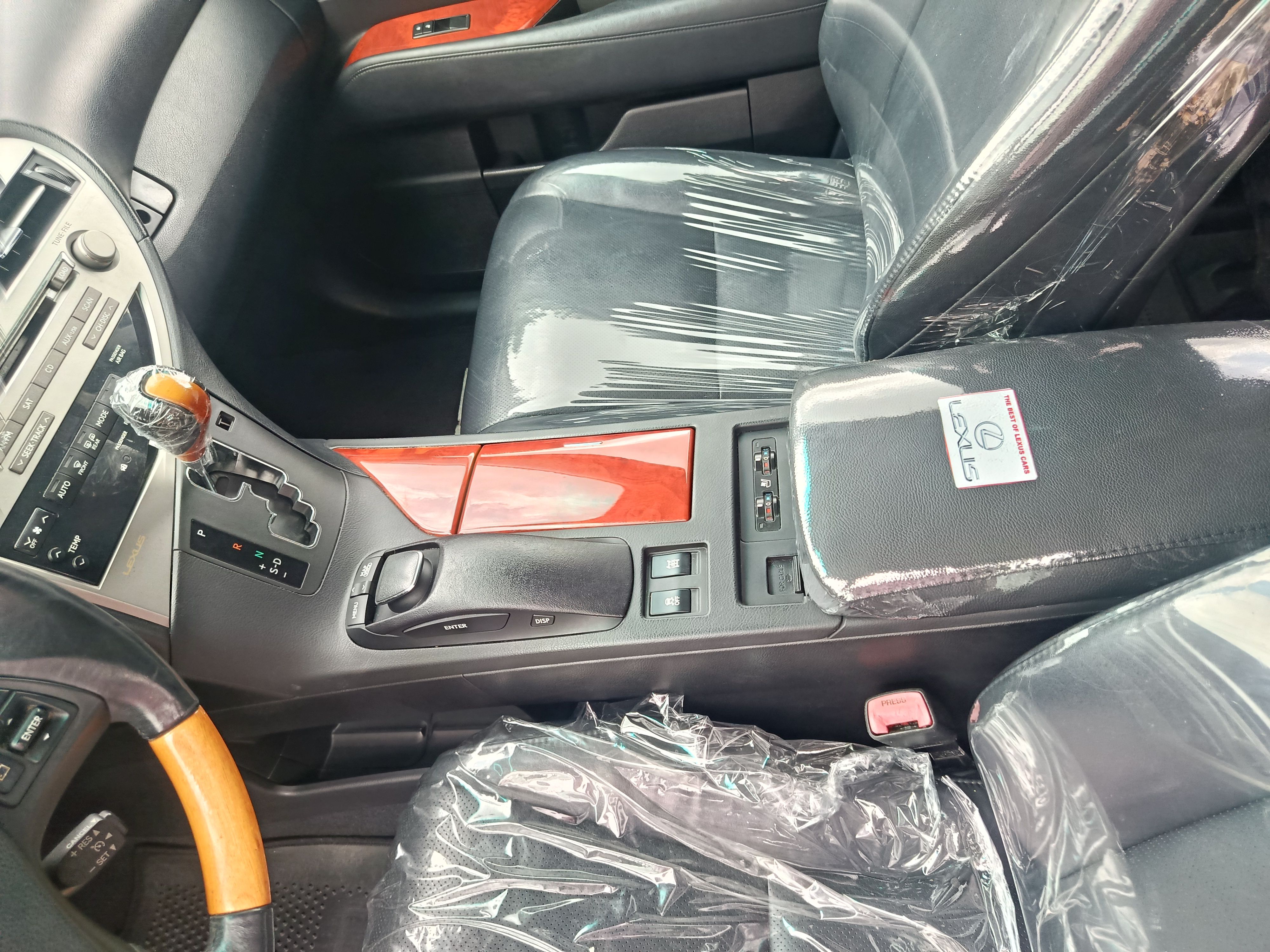 Vehicle - Image 12