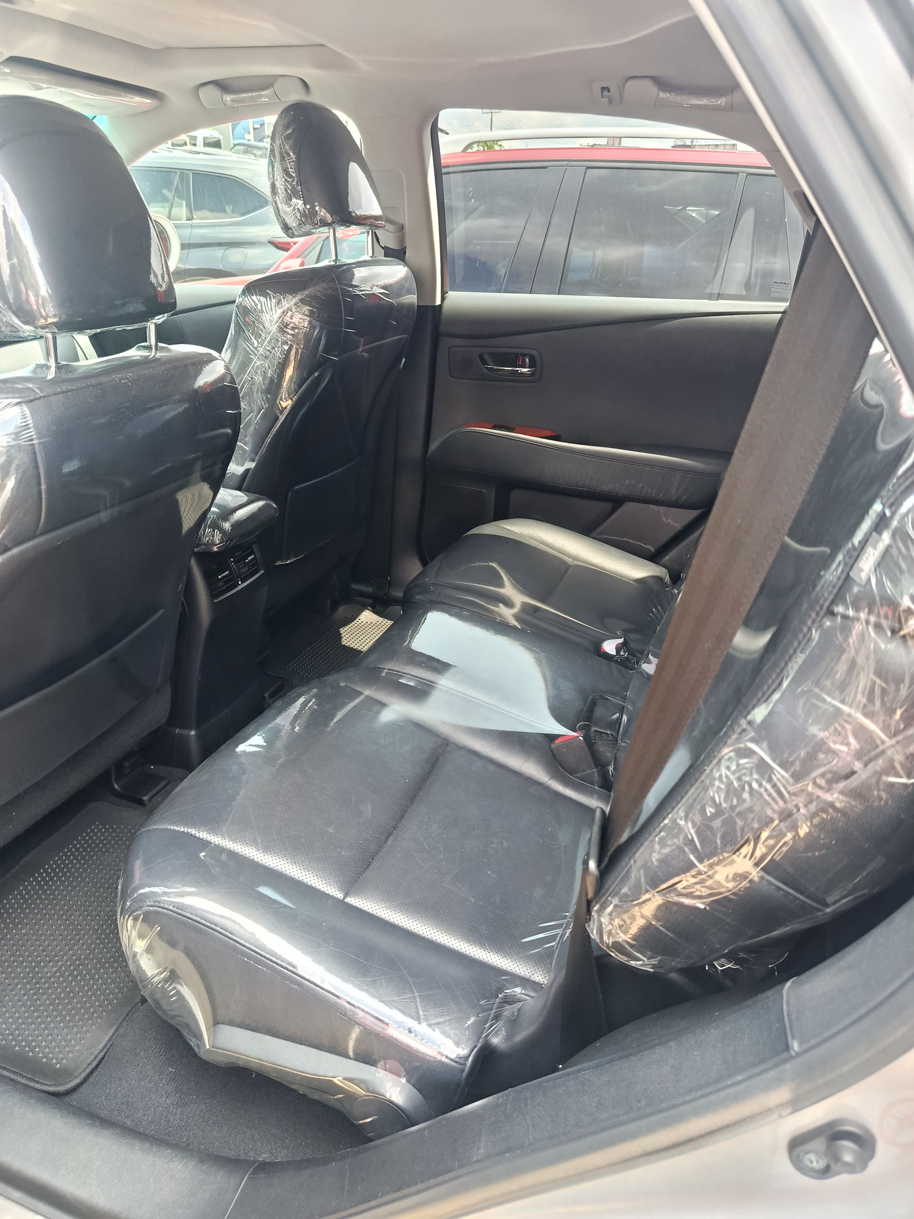 Vehicle - Image 9