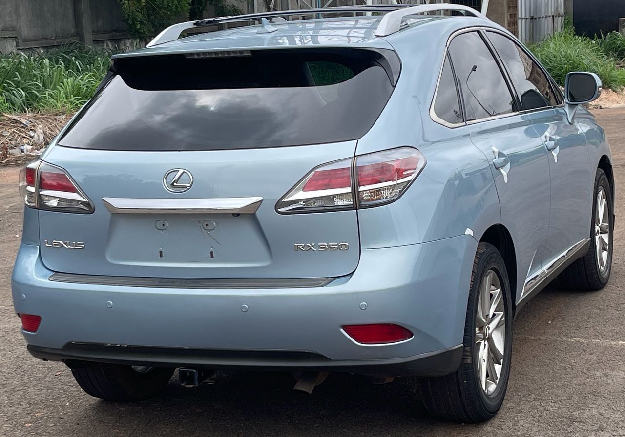 Vehicle - Image 10