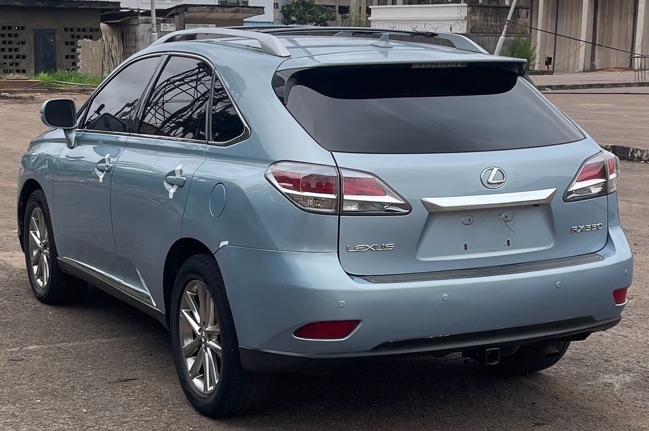 Vehicle - Image 7