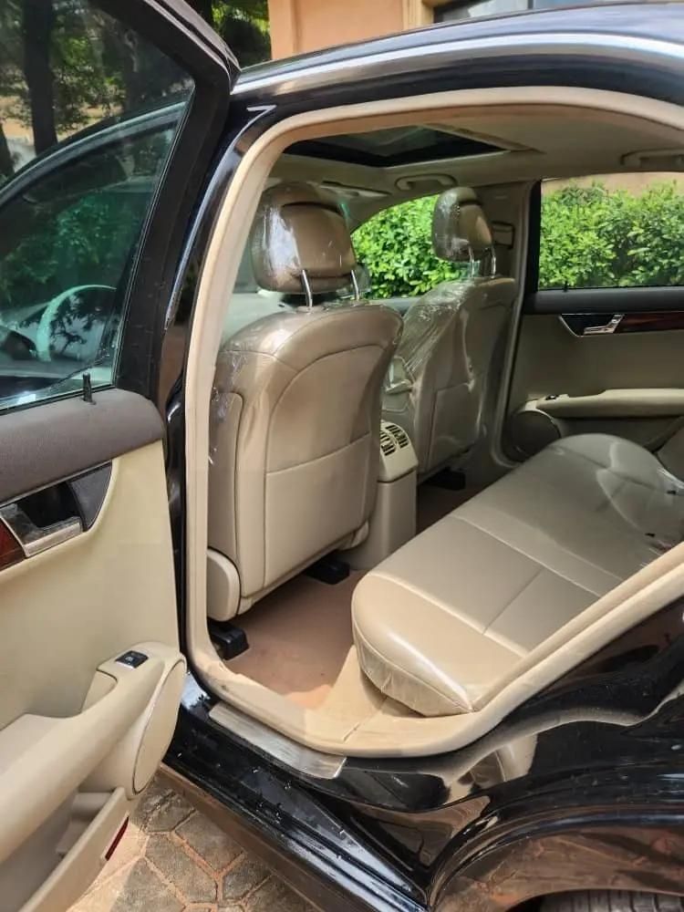 Vehicle - Image 4