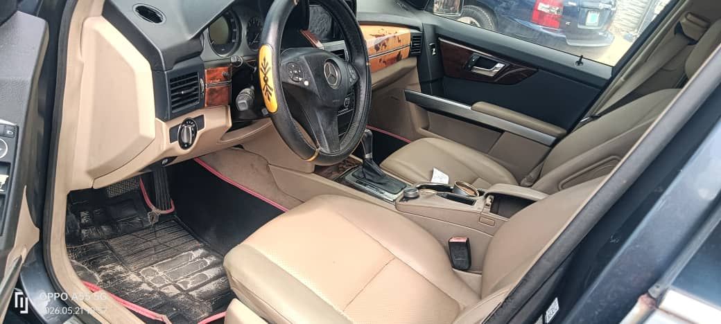 Vehicle - Image 9