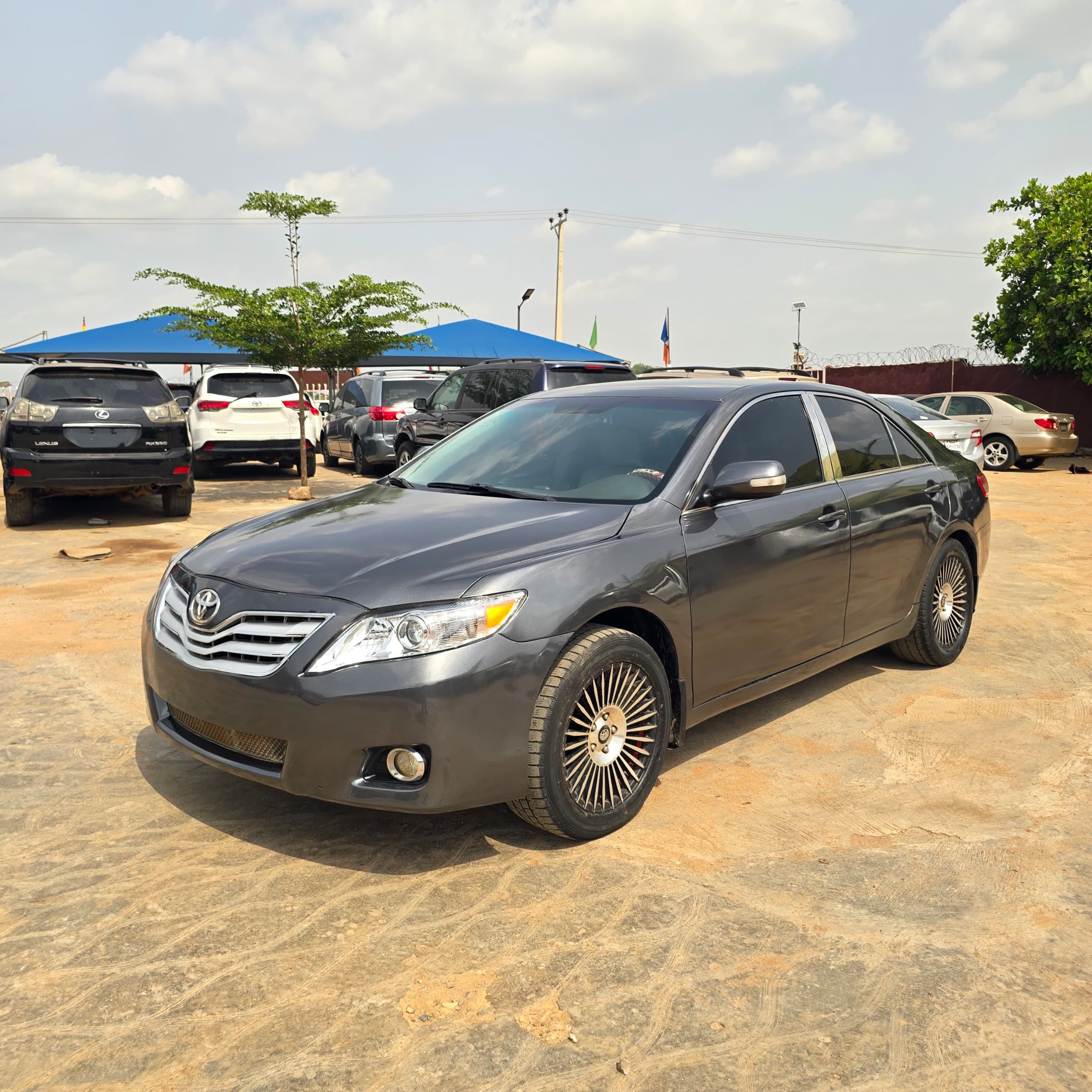 Vehicle - Image 6