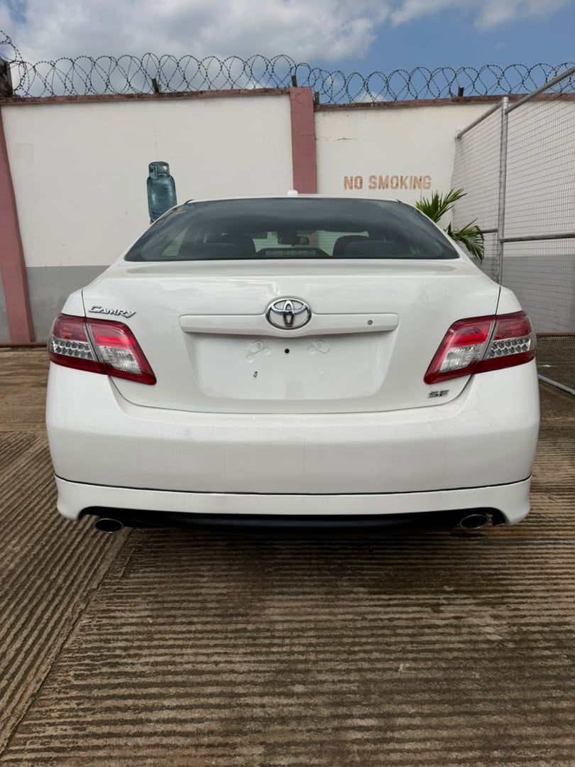 Vehicle - Image 10