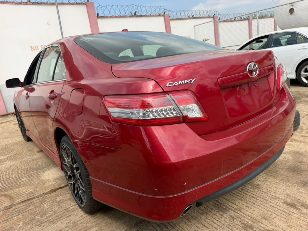 Vehicle - Image 9