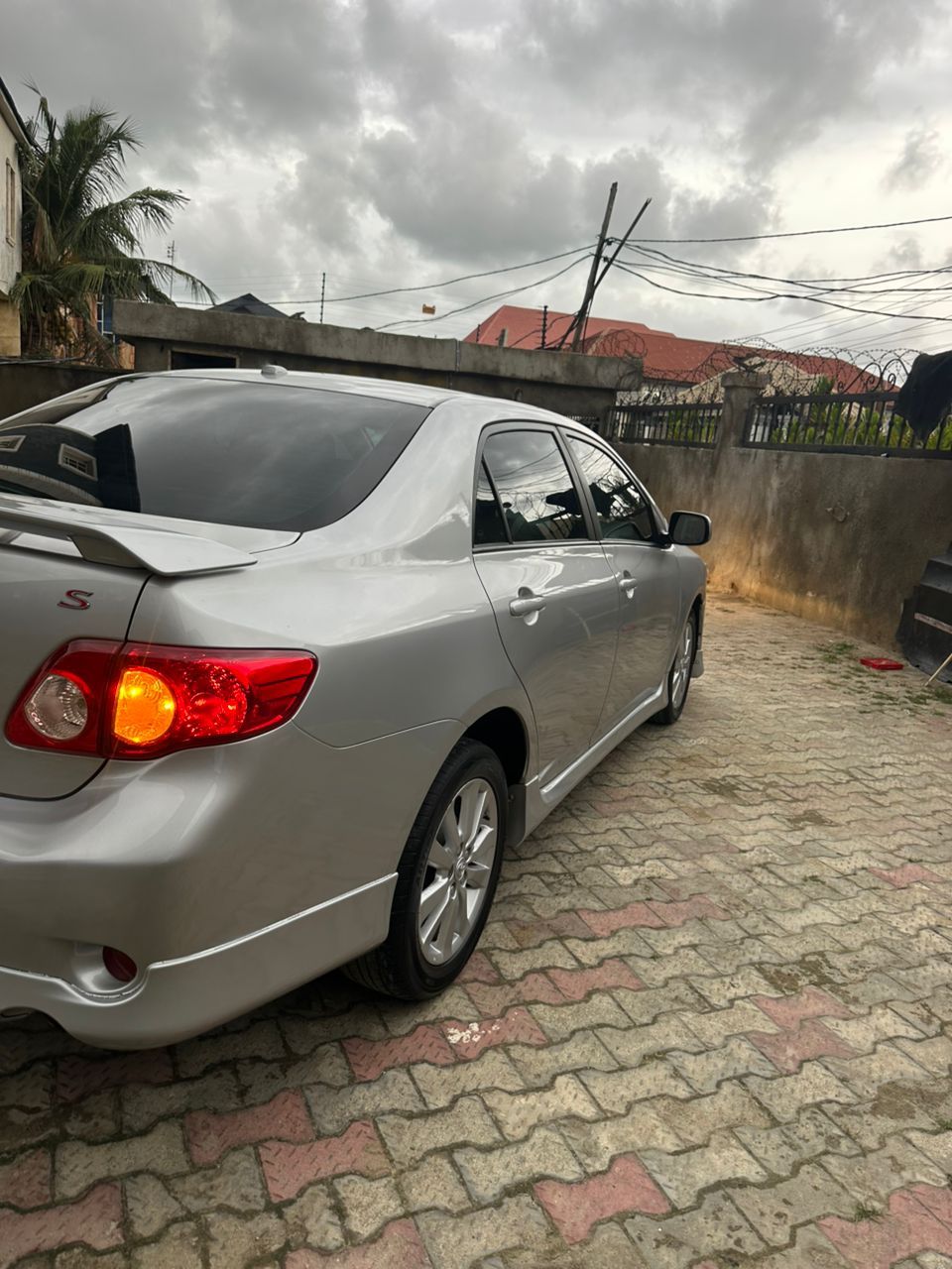 Vehicle - Image 10