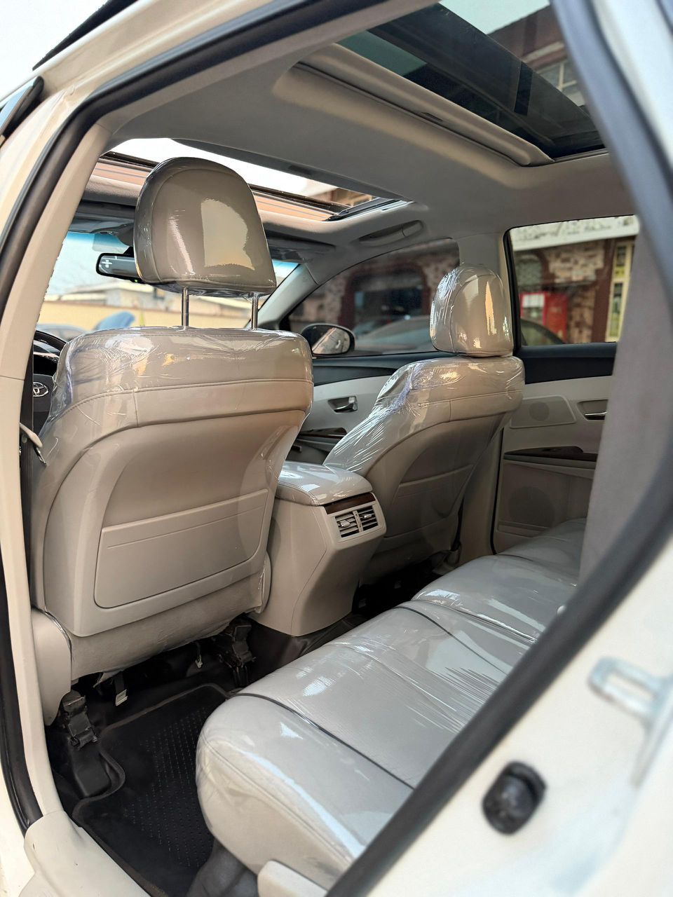 Vehicle - Image 3