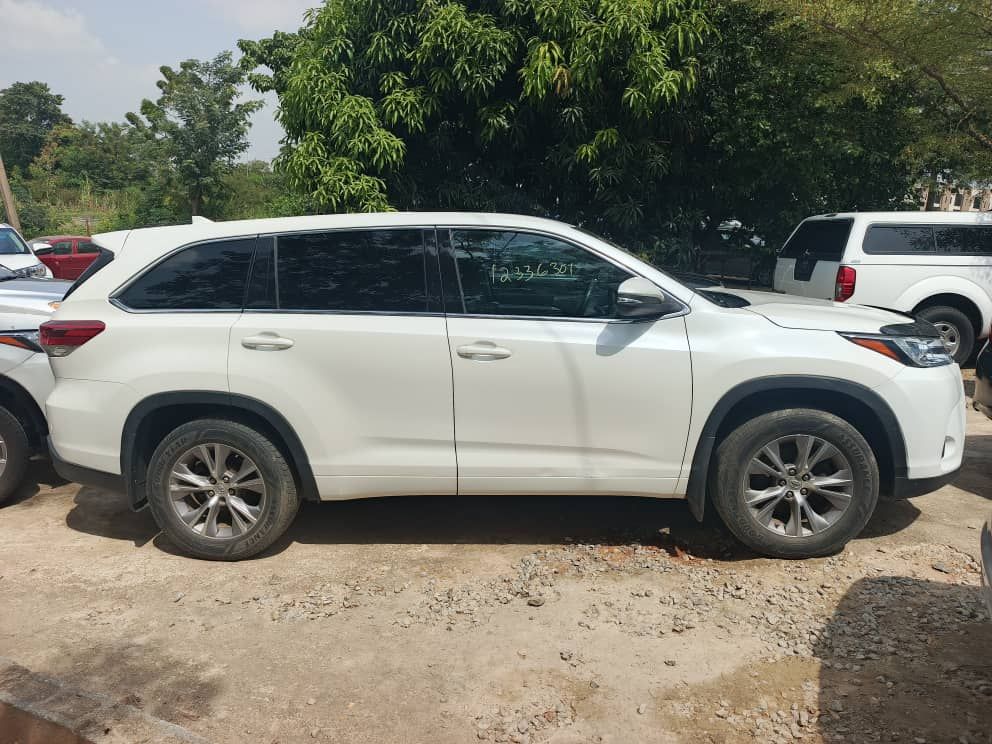 Vehicle - Image 2