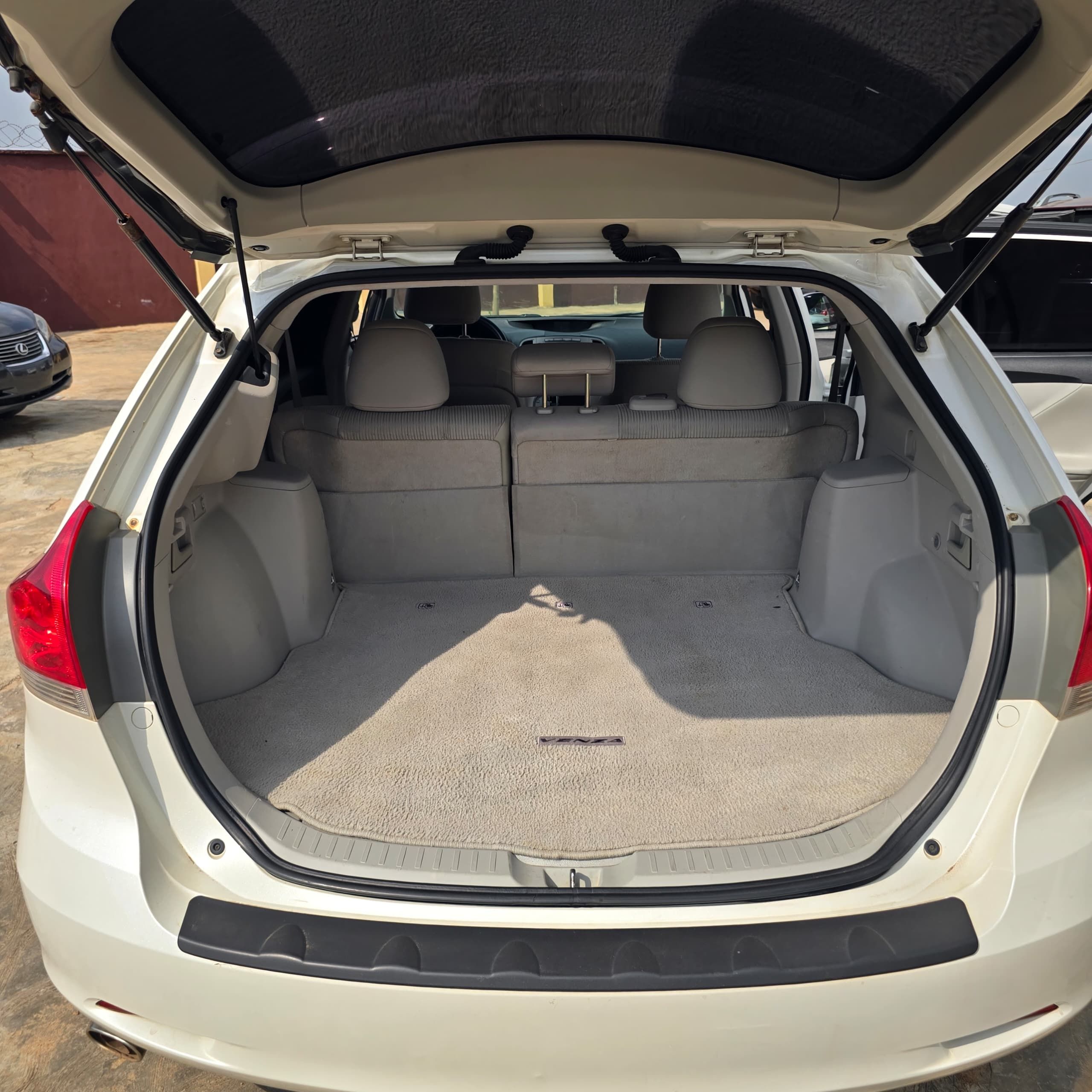 Vehicle - Image 7