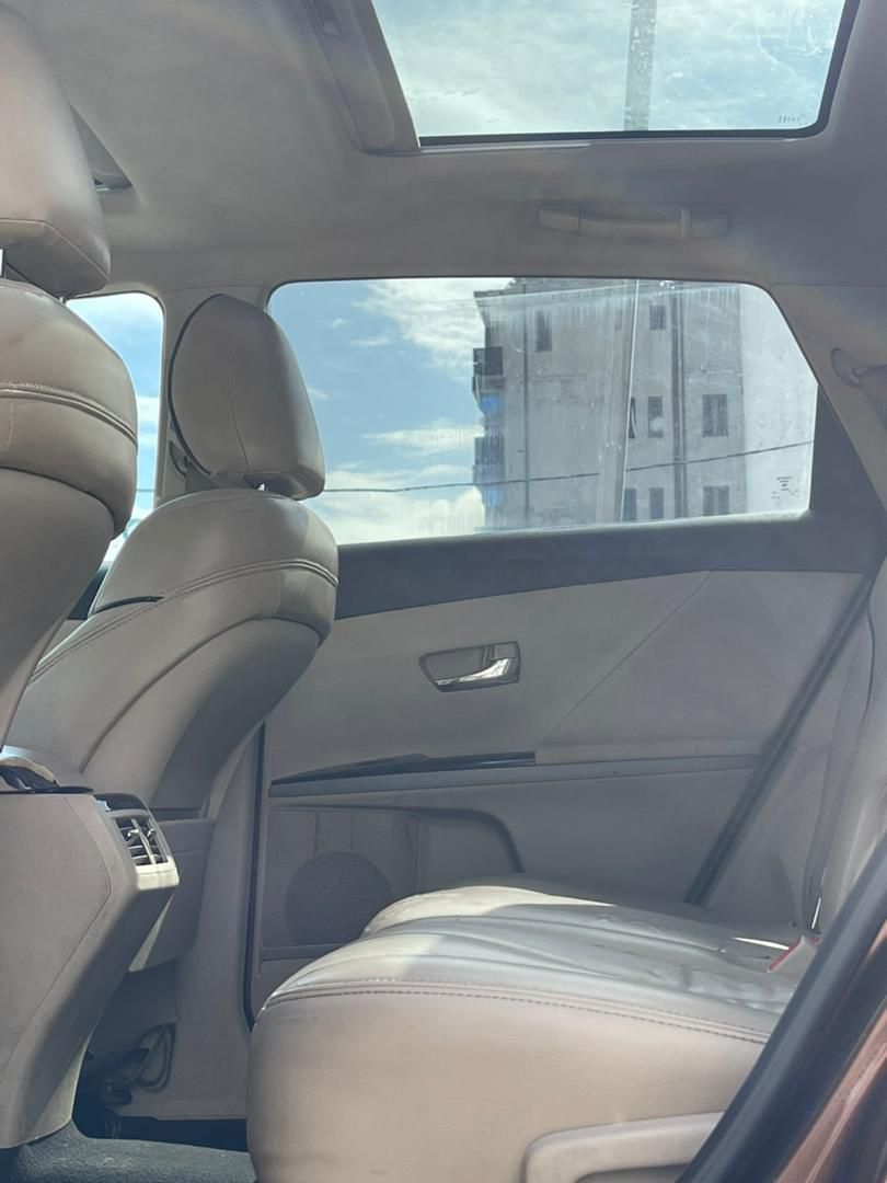 Vehicle - Image 8